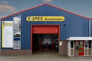 De vestiging van Spes Autobanden aan de Kruiswijk in Anna Paulowna